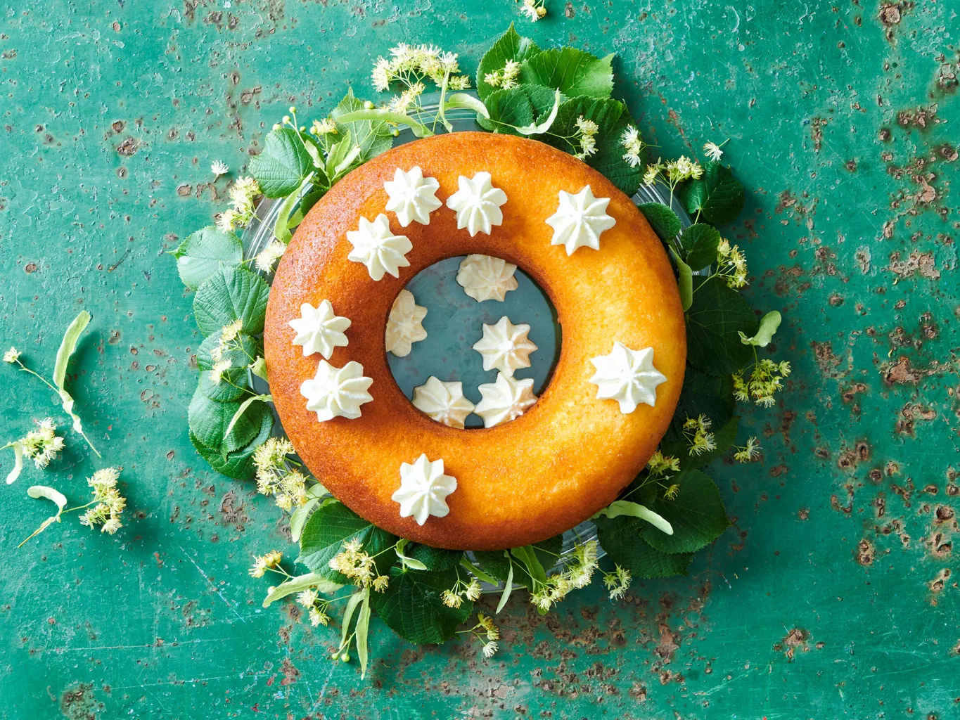 Gâteau de semoule au sirop de fleurs de tilleul