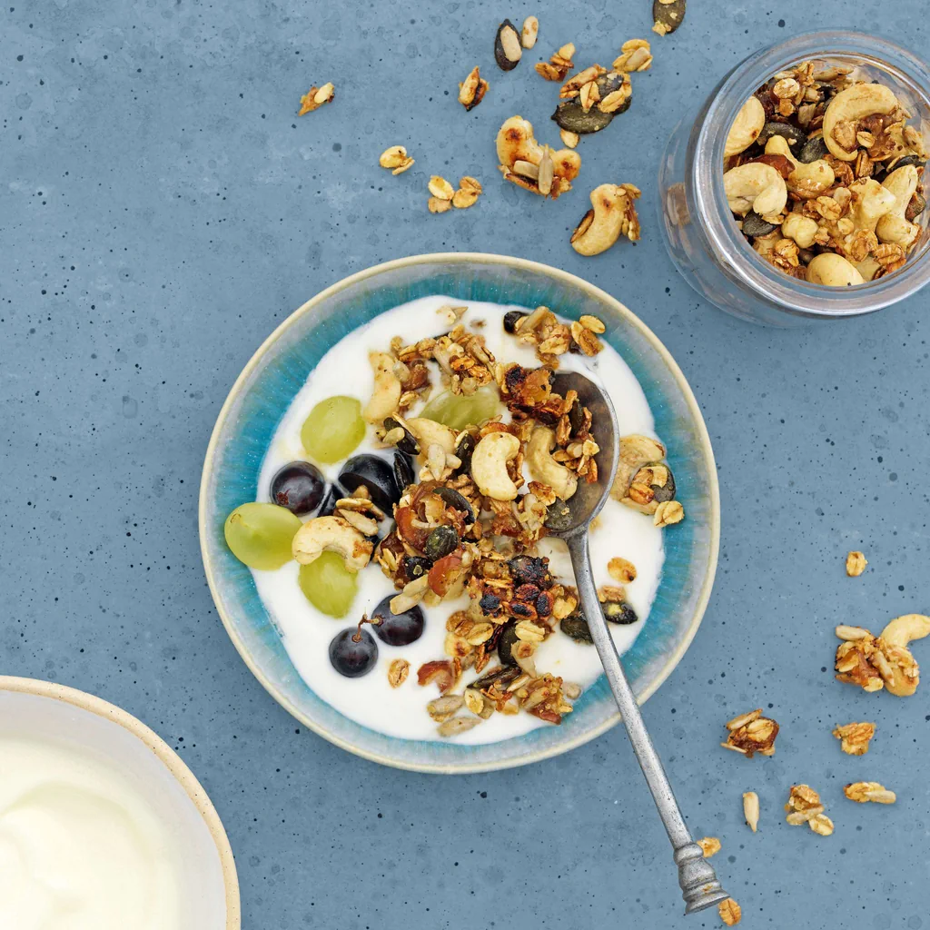 Granola con noci di acagiù