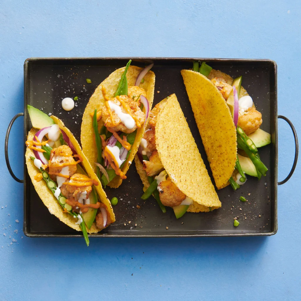 Tacos con cavolfiore e taccole