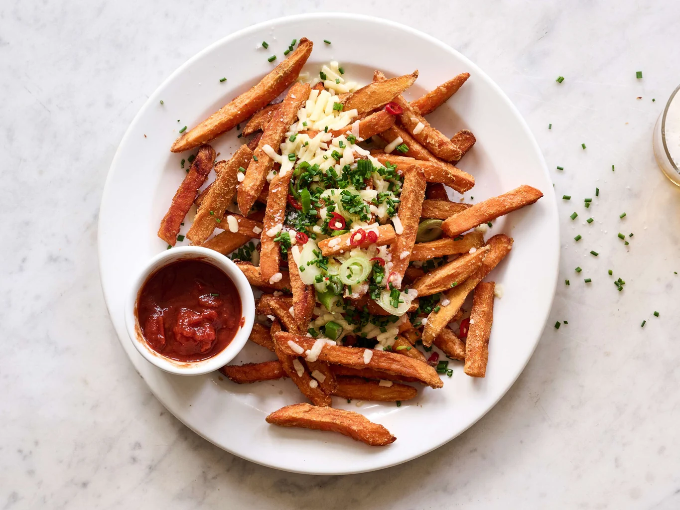 Frites de patates douces gratinées 