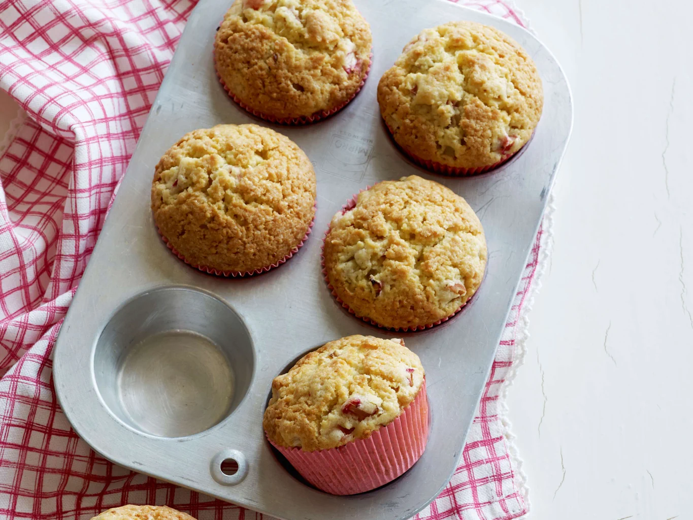 Muffin au gingembre et à la rhubarbe