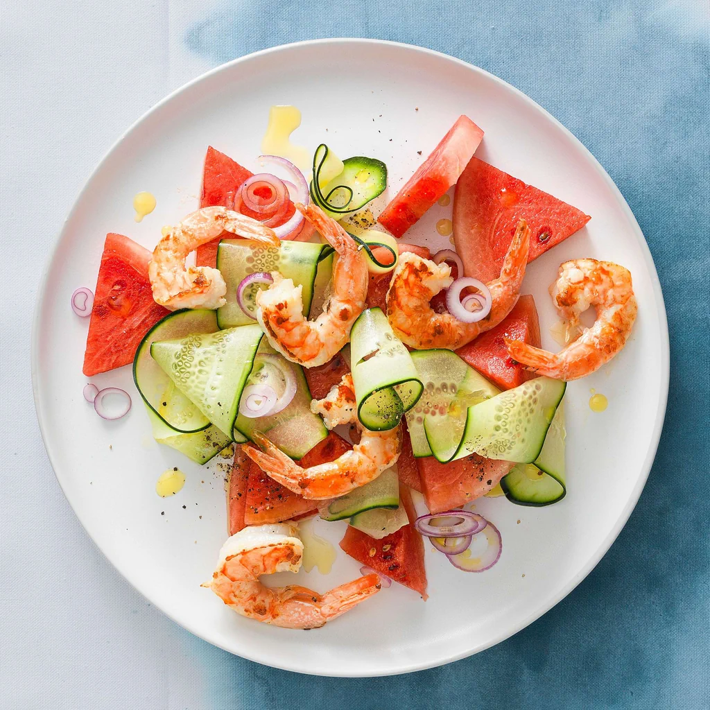 Pastèque avec concombre et crevettes