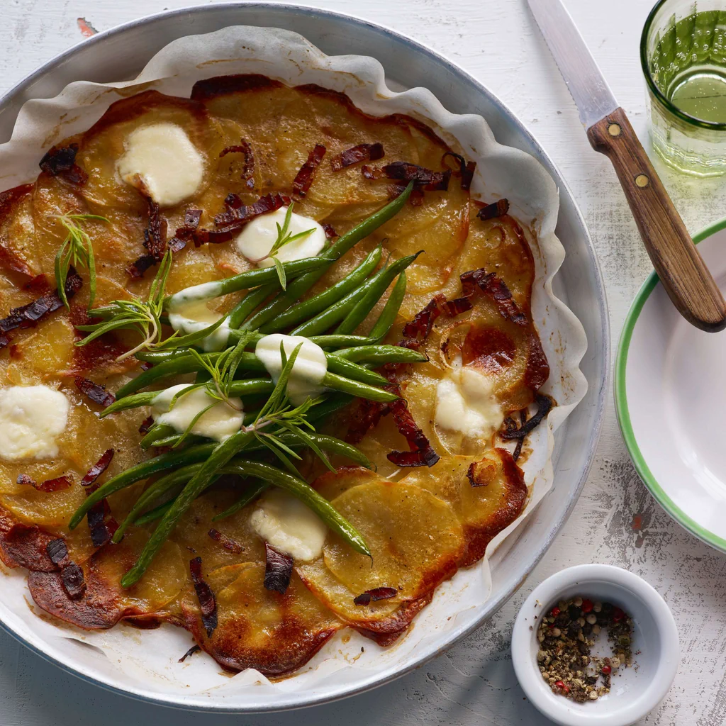 Torta di patate con fagiolini e pancetta