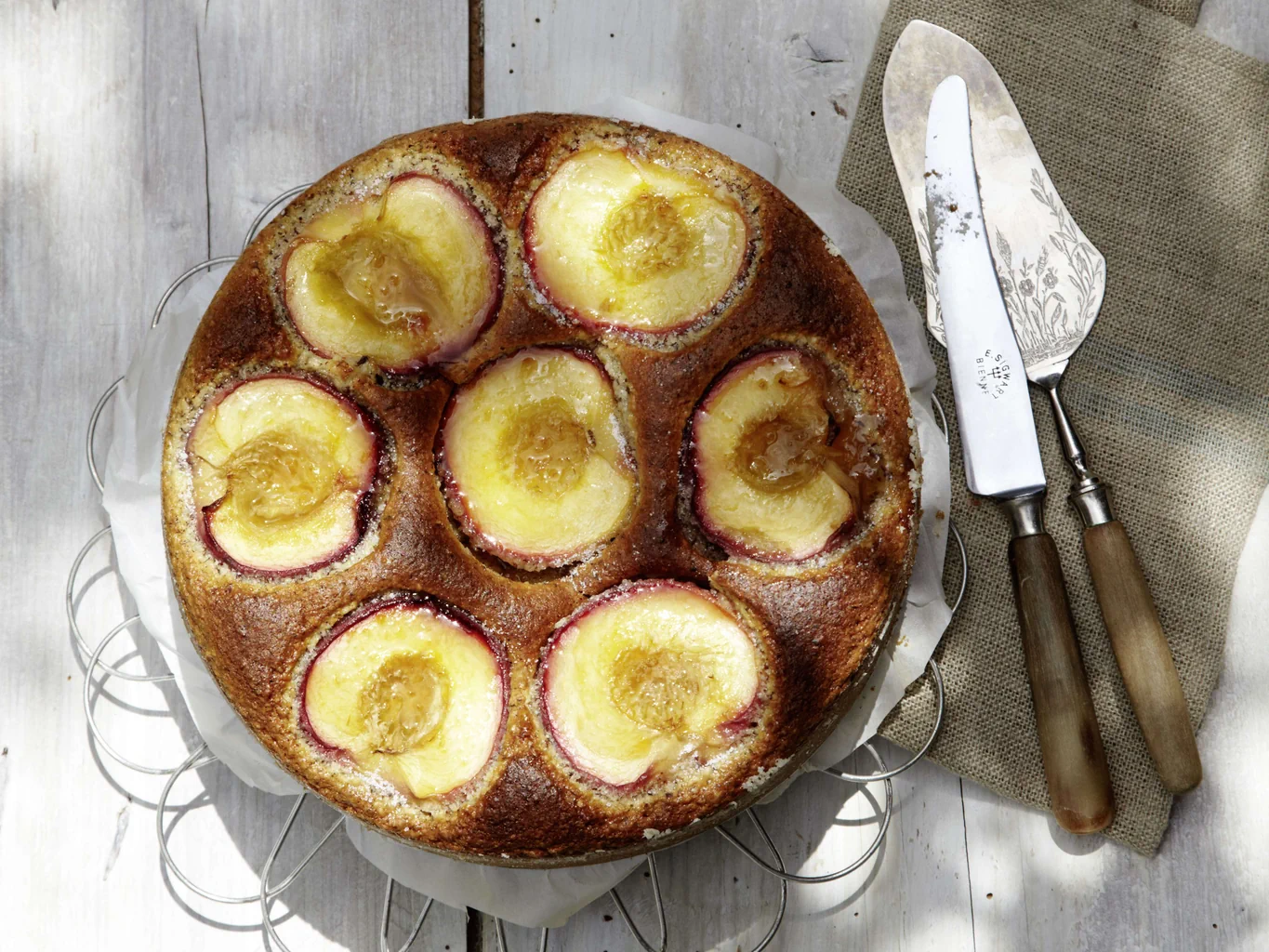 Haselnuss-Pfirsich-Kuchen