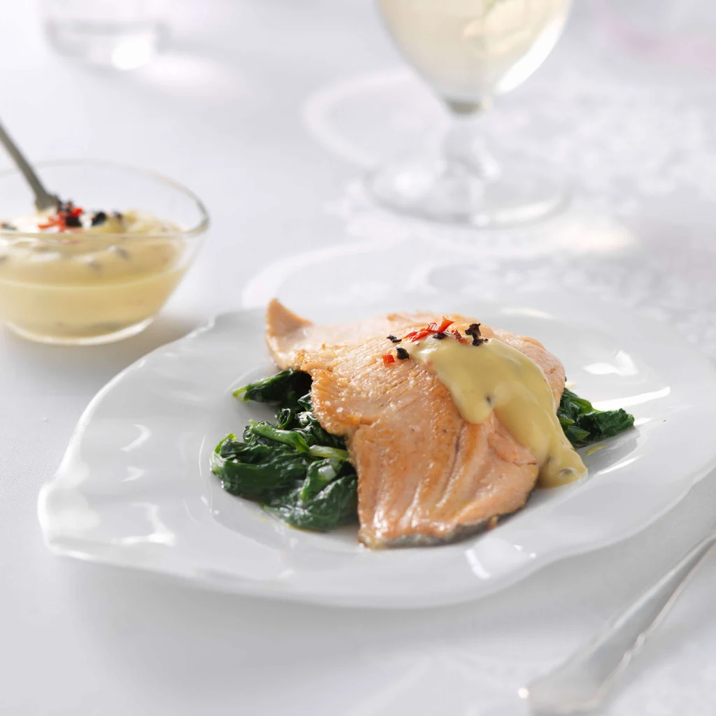 Saiblingfilet mit Olivenöl-Hollandaise