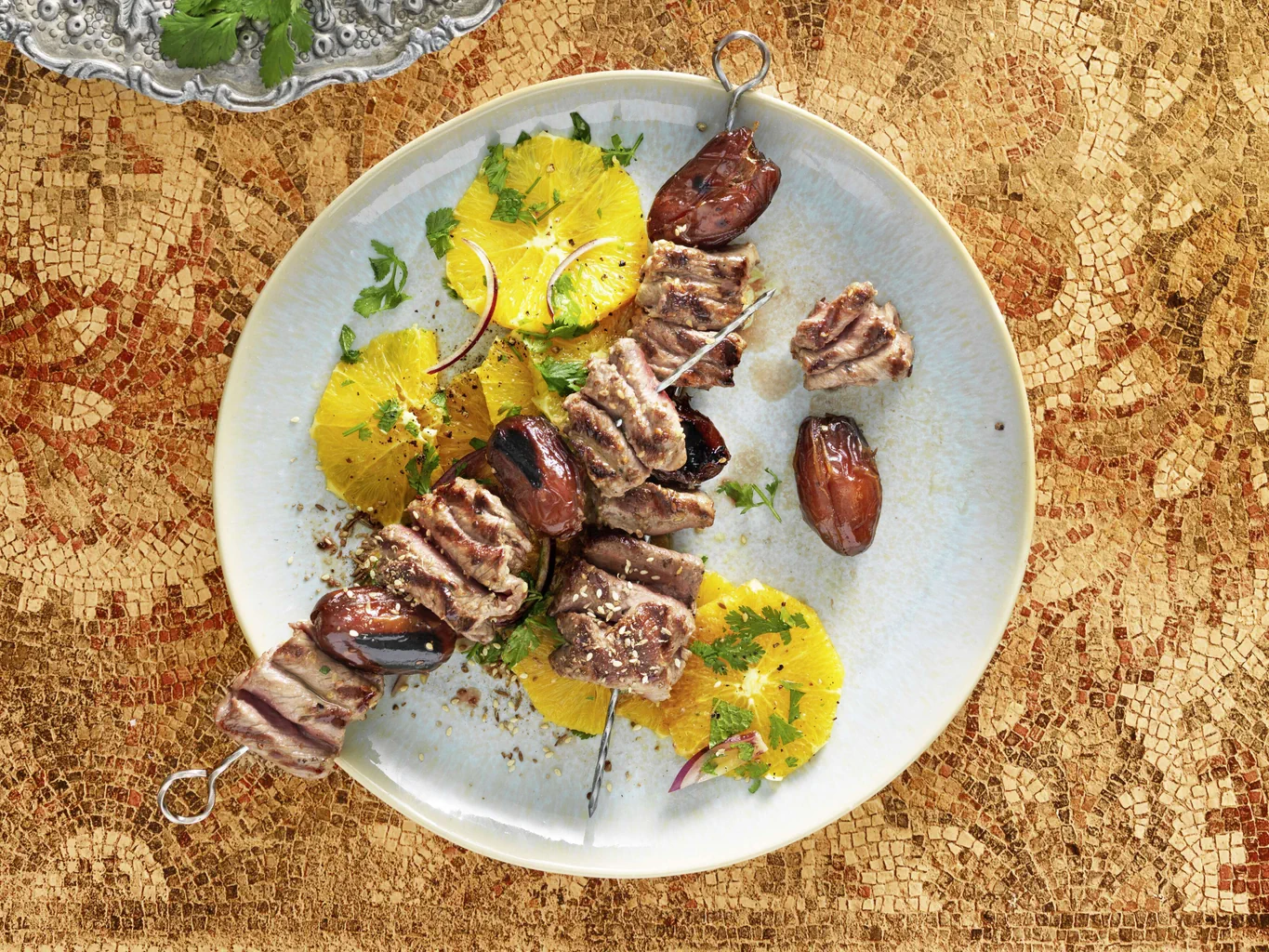 Dukkah-Lammspiessli mit Orangensalat
