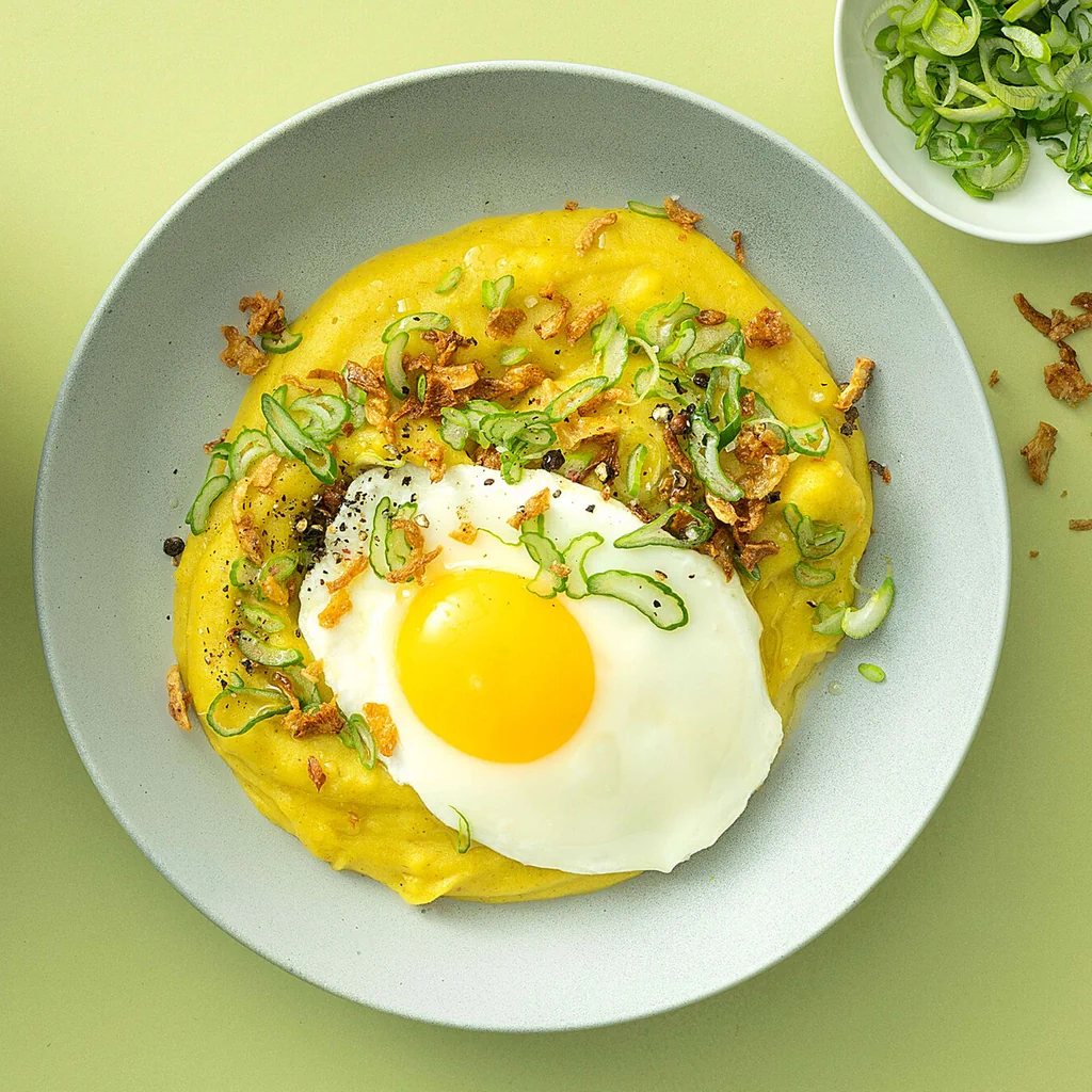Curry-Kartoffelstock mit Ei