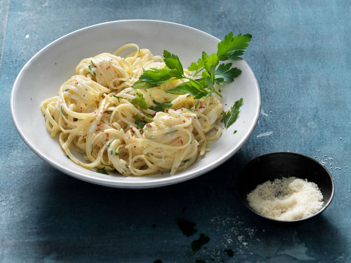 Linguine au citron avec sauge 