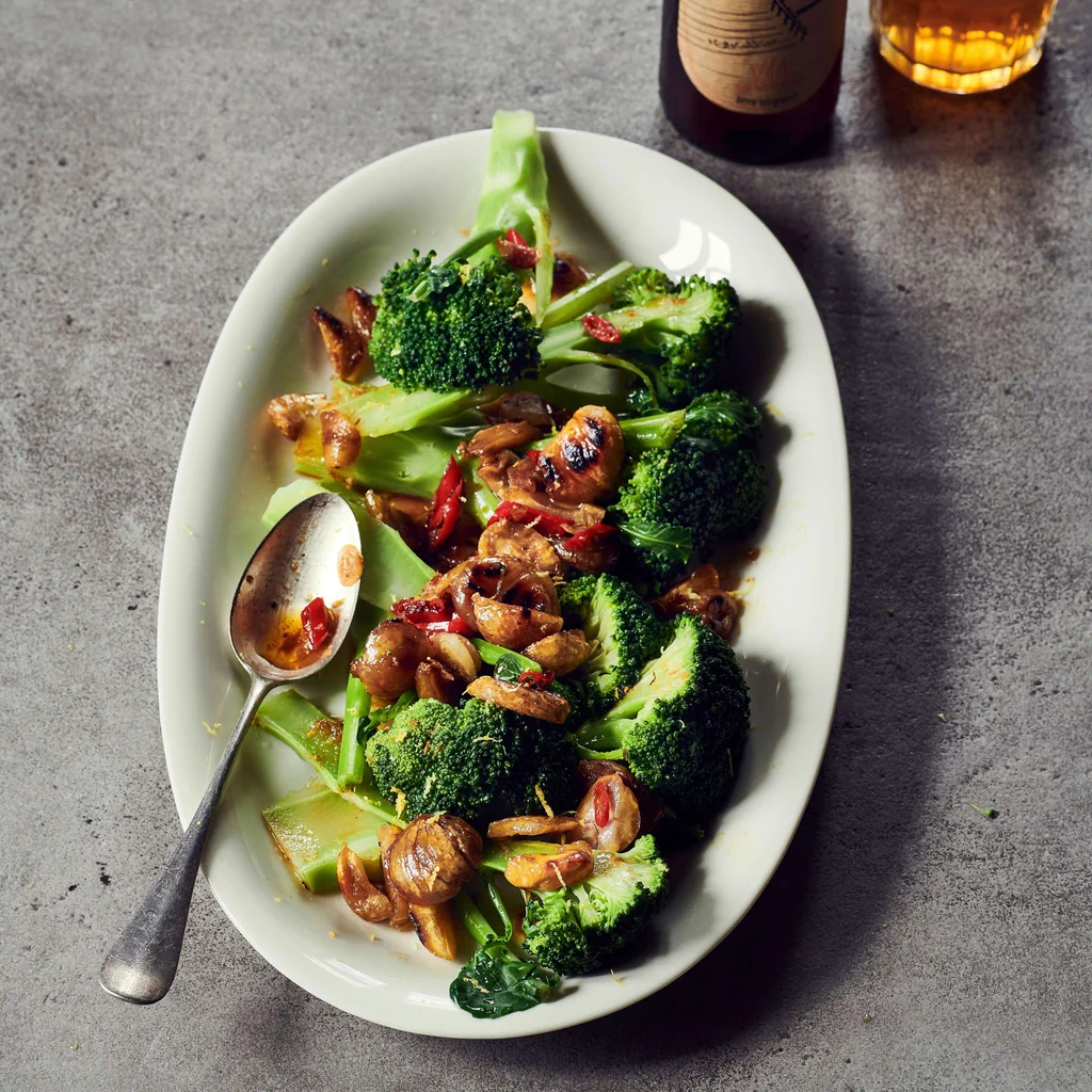 Broccoli con gremolata di castagne