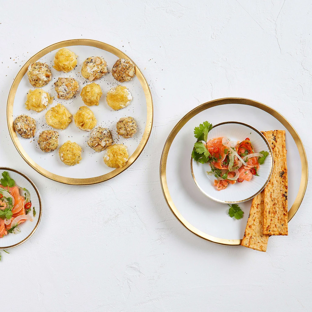 Pralines de fromage et ceviche de saumon fumé