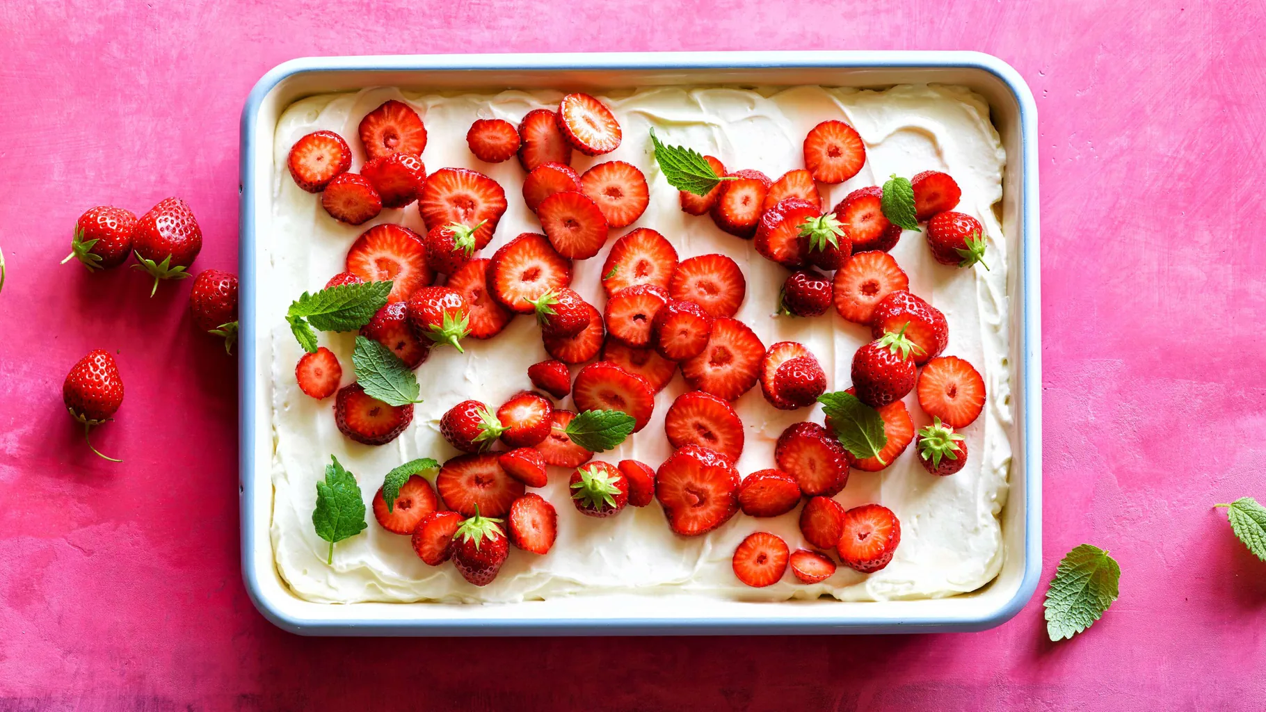Tiramisù al rabarbaro e alle fragole