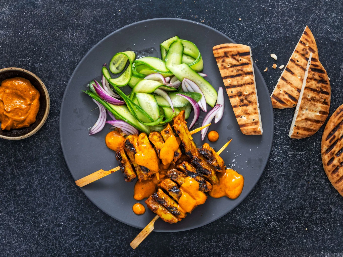 Vegane indische Grillspiesse