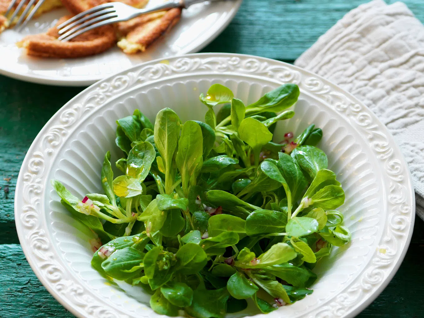 Nüsslisalat mit Käseschmarren