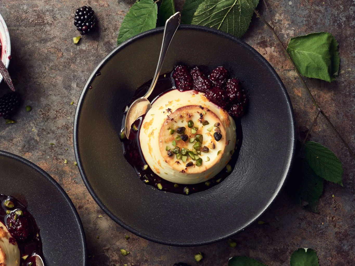 Ricotta al forno con composta di more