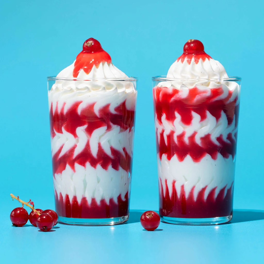 Crema allo yogurt e ai ribes