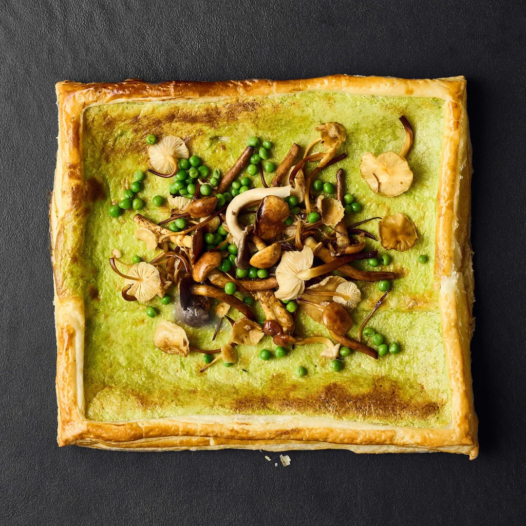 Torta ai funghi con piselli