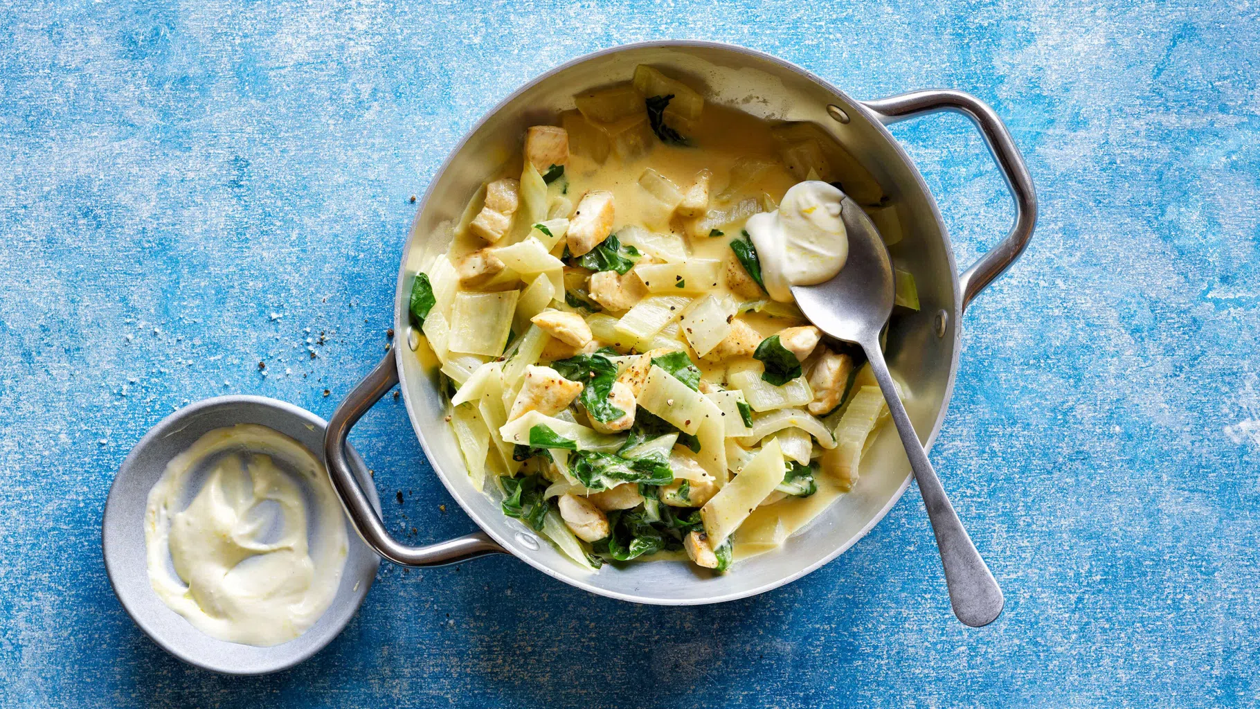 Padellata di pollo e coste