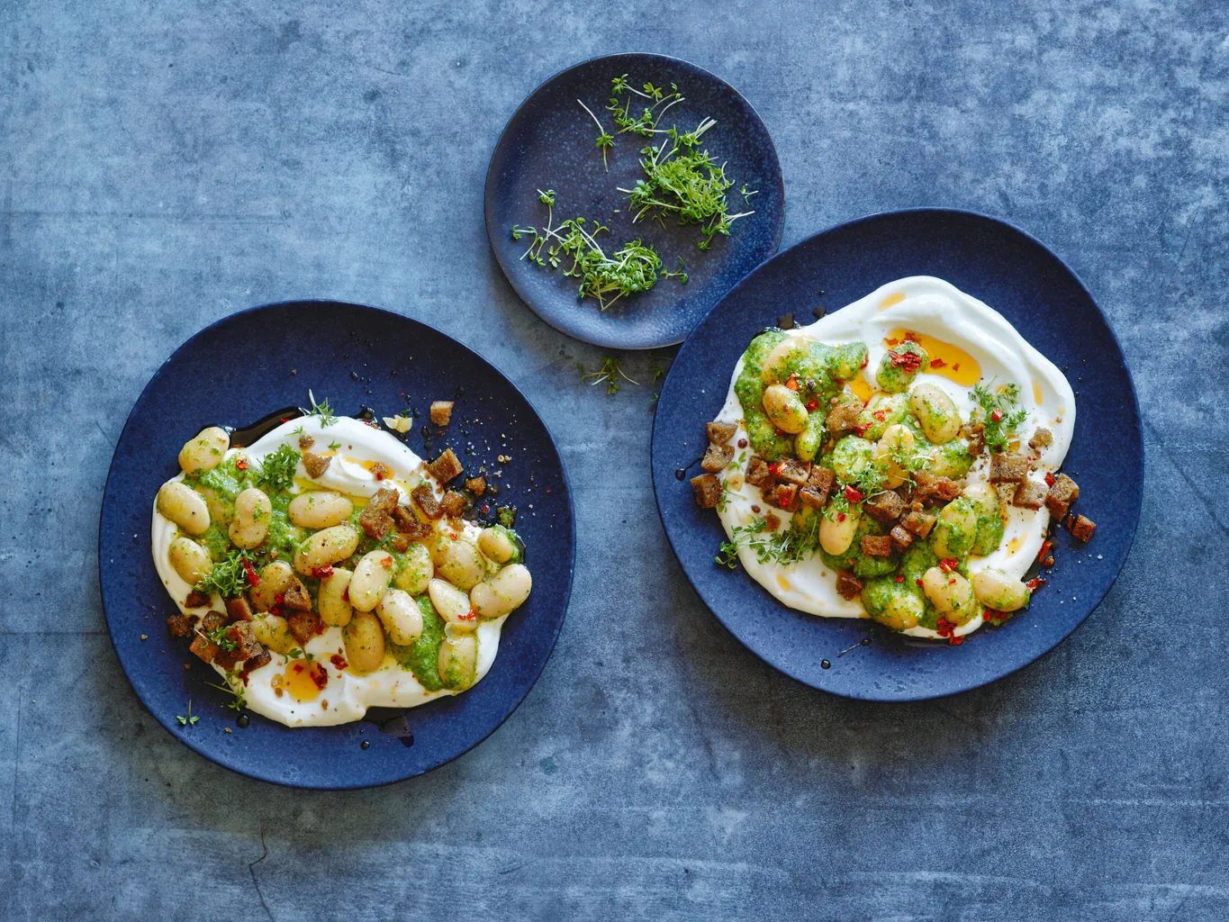 Fagioli in salsa al crescione e prezzemolo