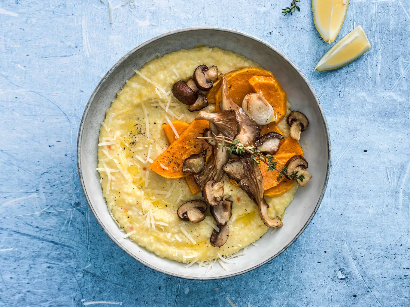 Champignons au four avec courge et polenta 