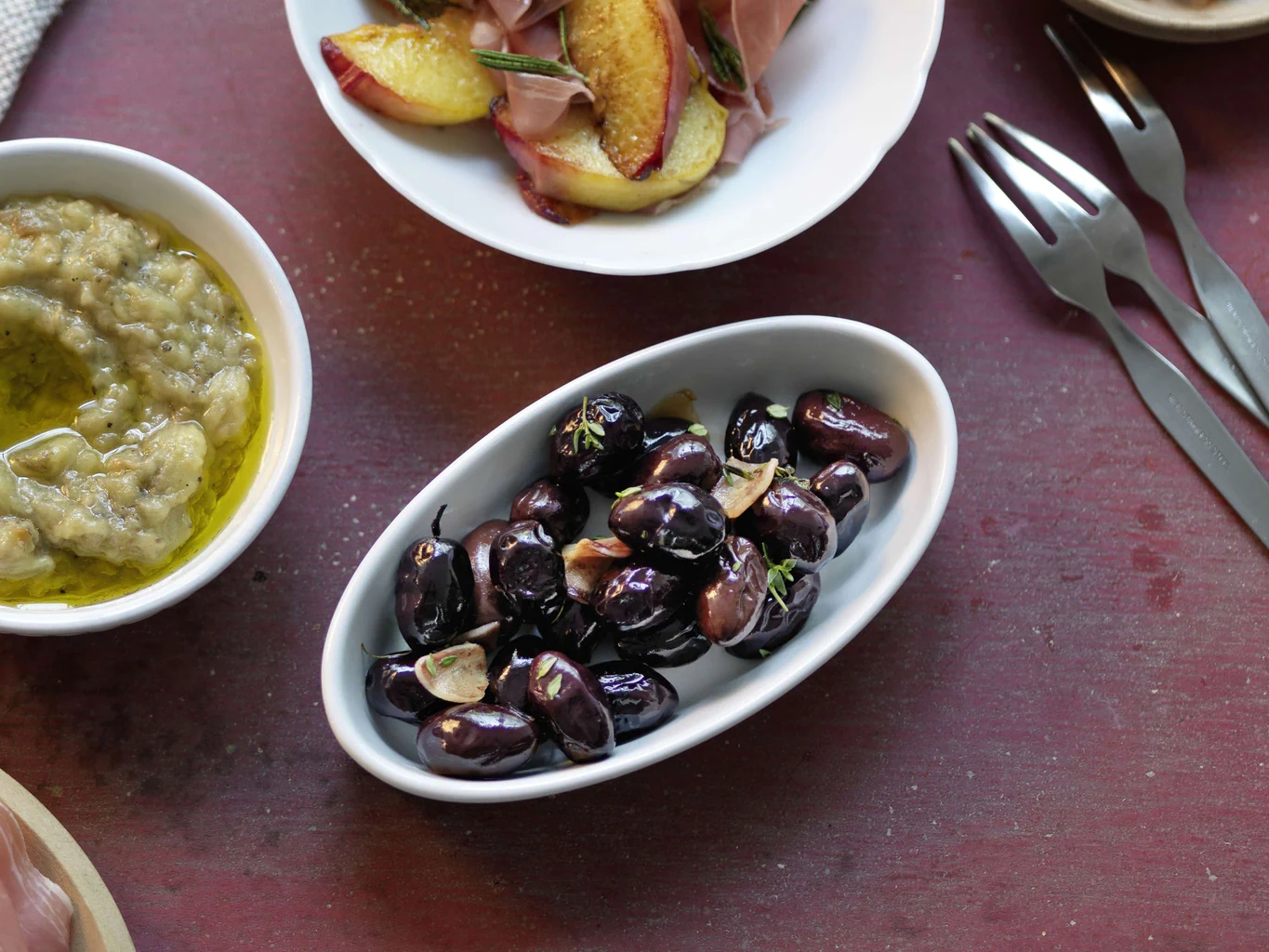 Olives à l’ail et au thym