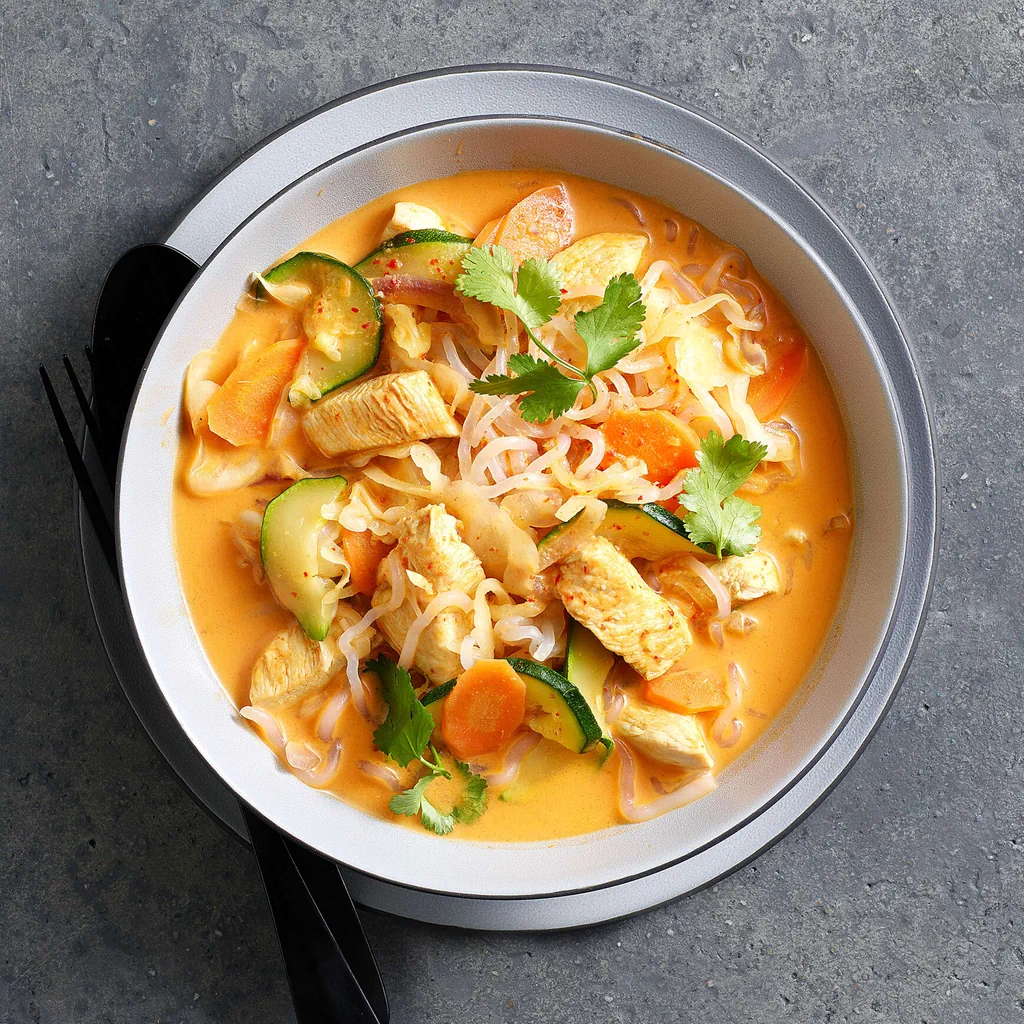 High-Protein-Thai-Noodle-Curry