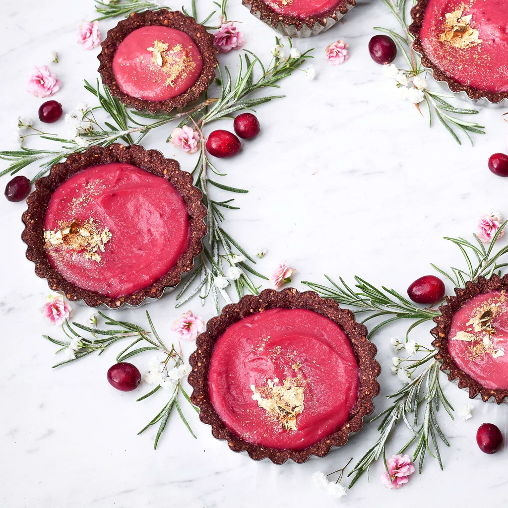 Brunsli-Tartelettes mit Cranberry-Curd