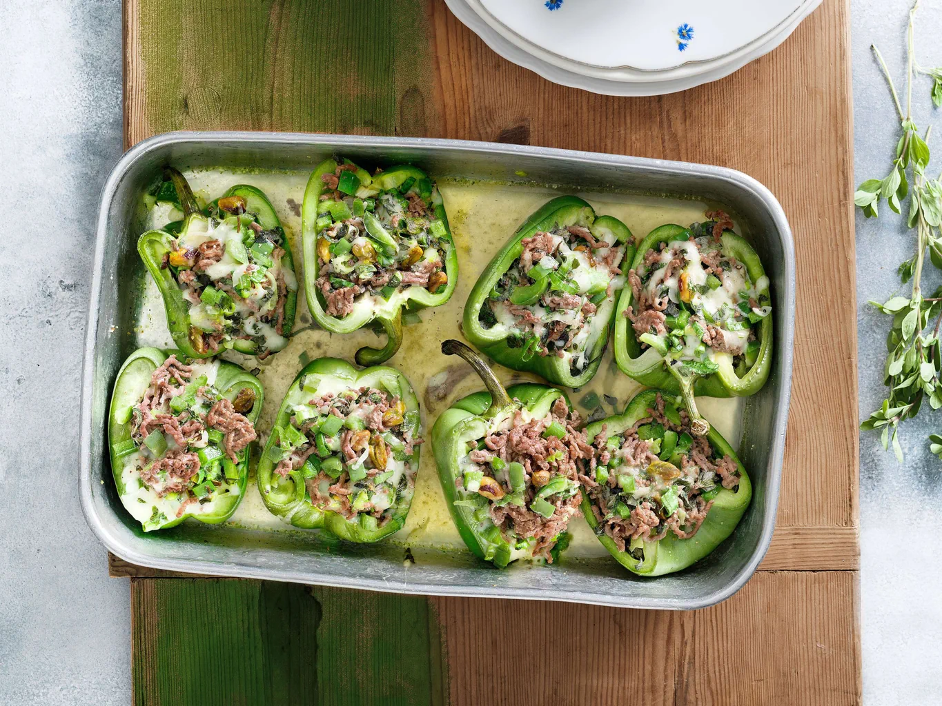 Poivrons farcis à la viande hachée et aux pistaches