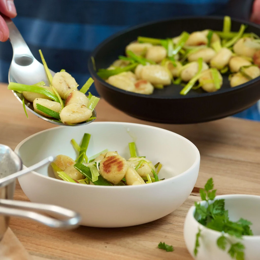 Gnocchi e porri con salsa al gorgonzola