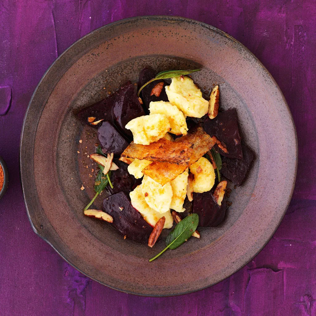 Knöpfli sans œufs avec betteraves au paprika 