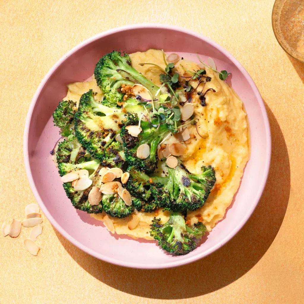Polenta-Bowl mit Broccoli