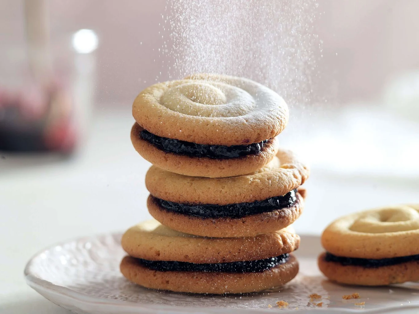 Vanille-Schnecken mit Blaubeerkonfitüre