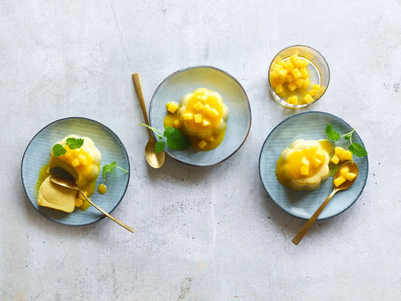 Mango-Tofu-cotta