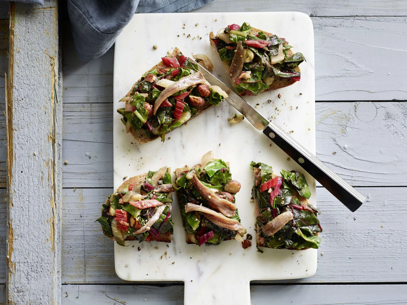 Crostini aux côtes de bette
