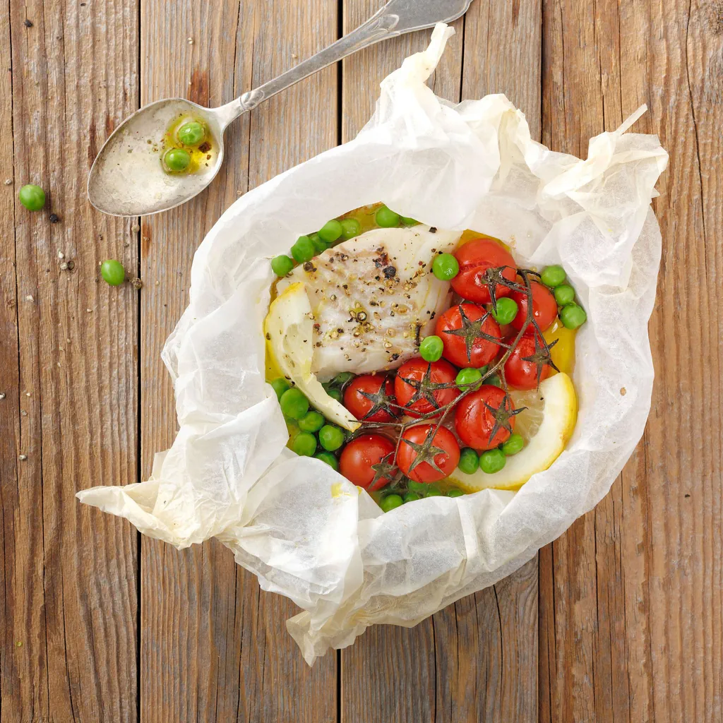 Kabeljau mit Erbsen und Tomaten