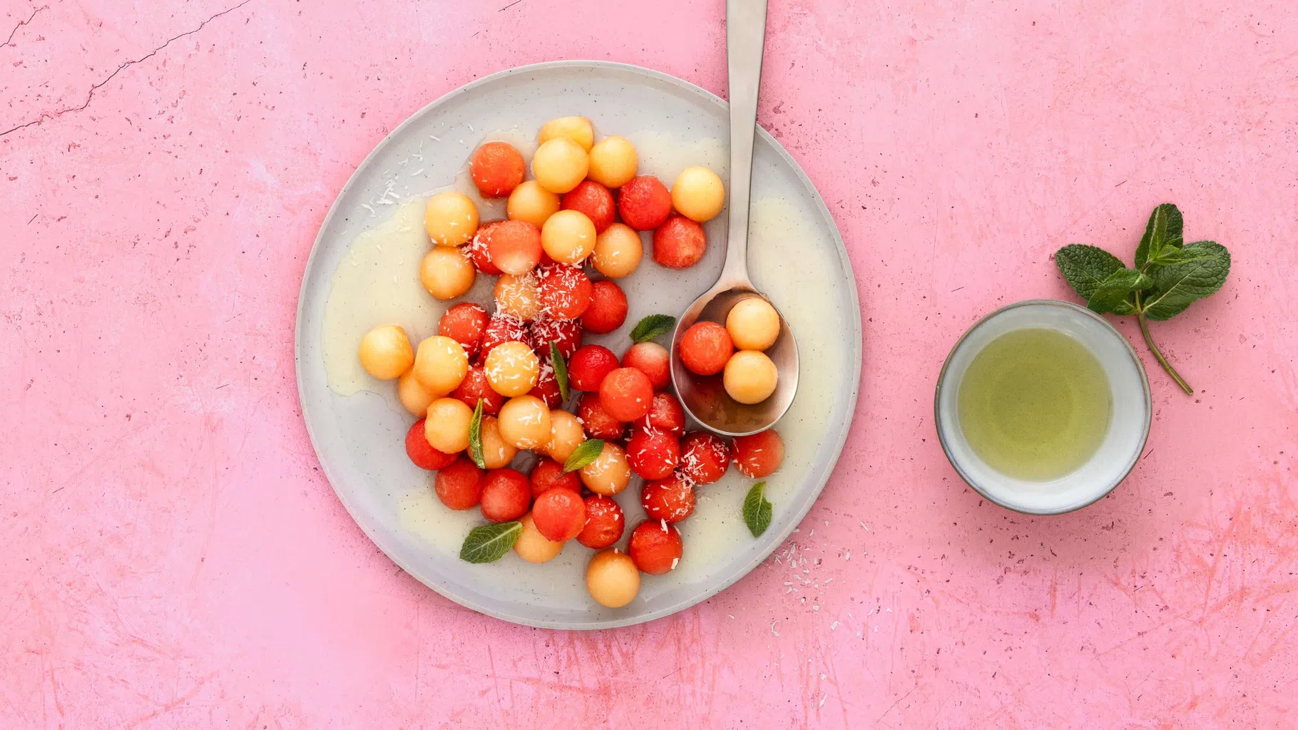 Melonenkugeln mit Gurkensirup