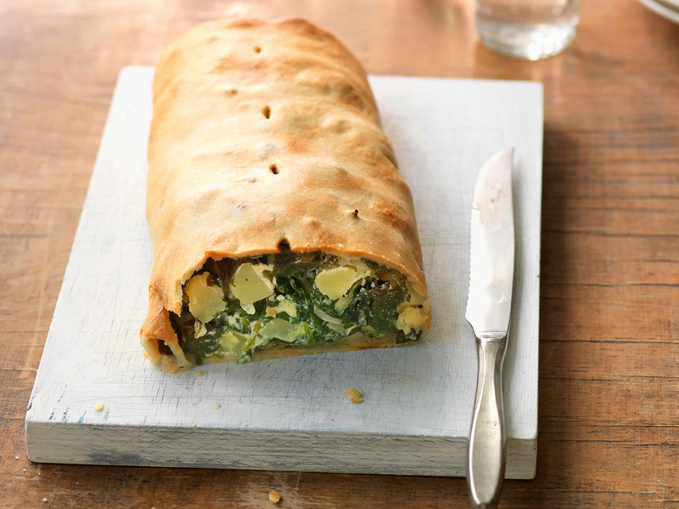 Strudel di patate e spinaci con formaggio