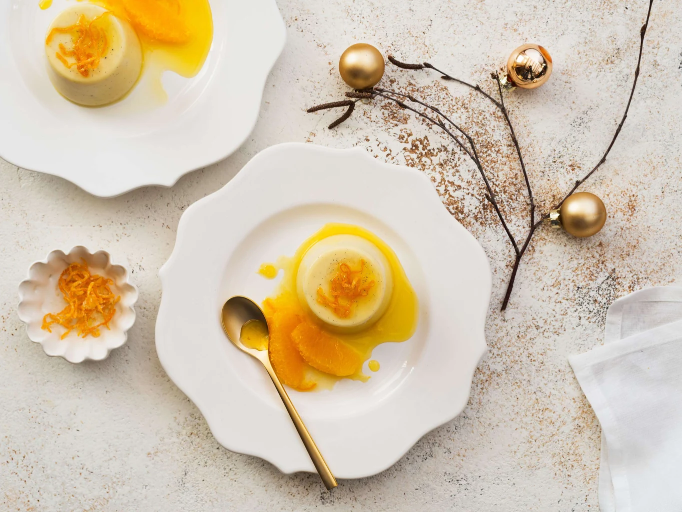 Safran-Panna-Cotta mit Orangen