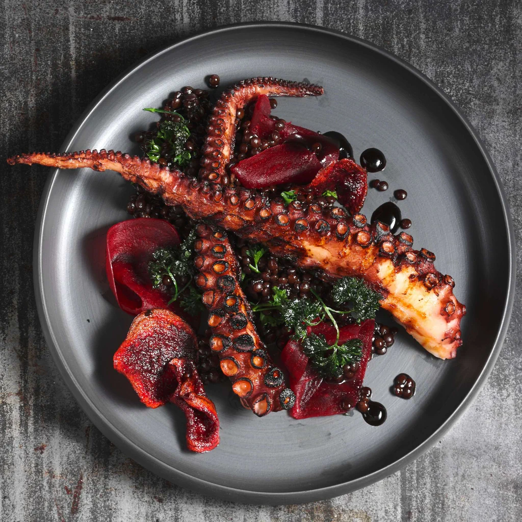 Lauwarmer Linsensalat mit Pulpo