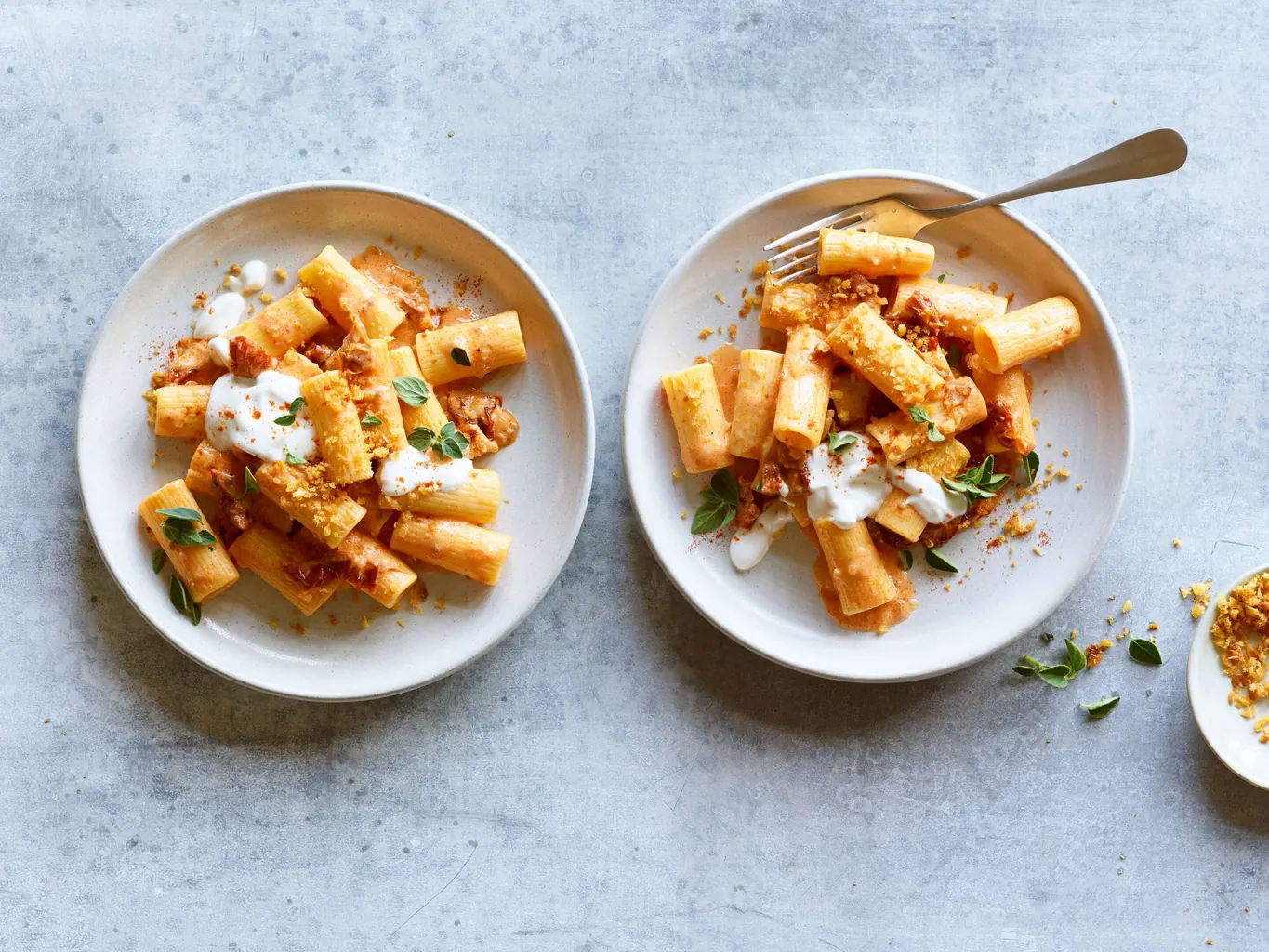 Vegane Pasta mit Dörrtomatensauce