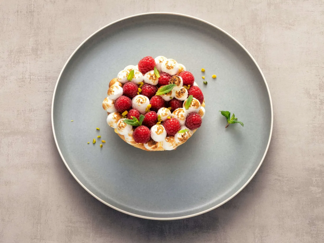 Tartelettes aux framboises meringuées