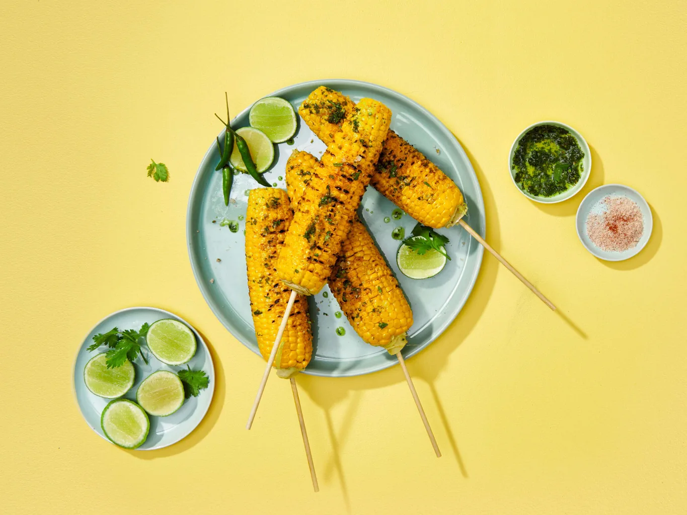 Épi de maïs avec pesto de coriandre
