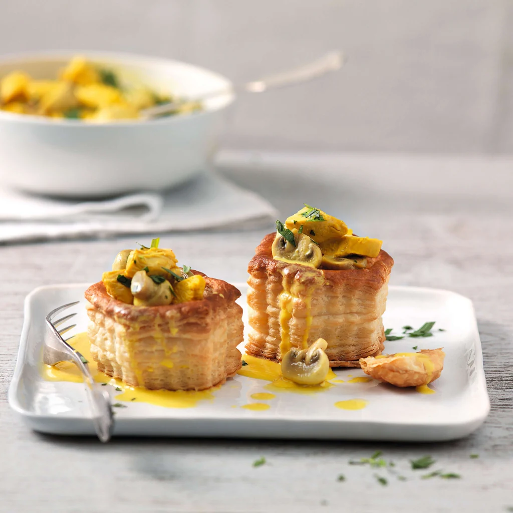 Weisses Pouletragout mit Safran und Champignons