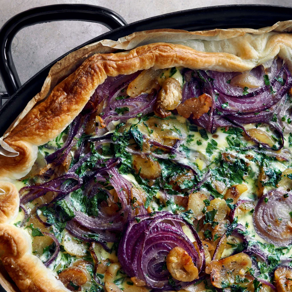 Zwiebelwähe mit Marroni und Kräutern
