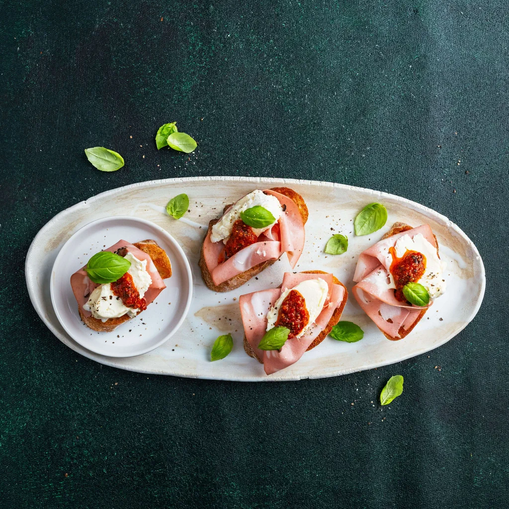 Crostini mit Mortadella
