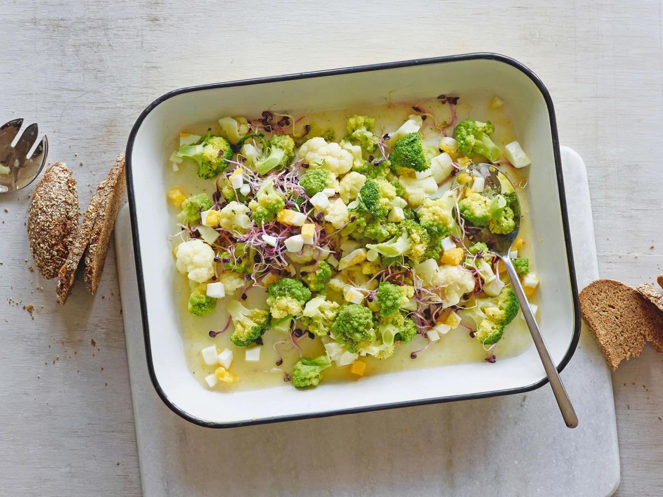 Insalata di cavolfiore e broccoli con uova