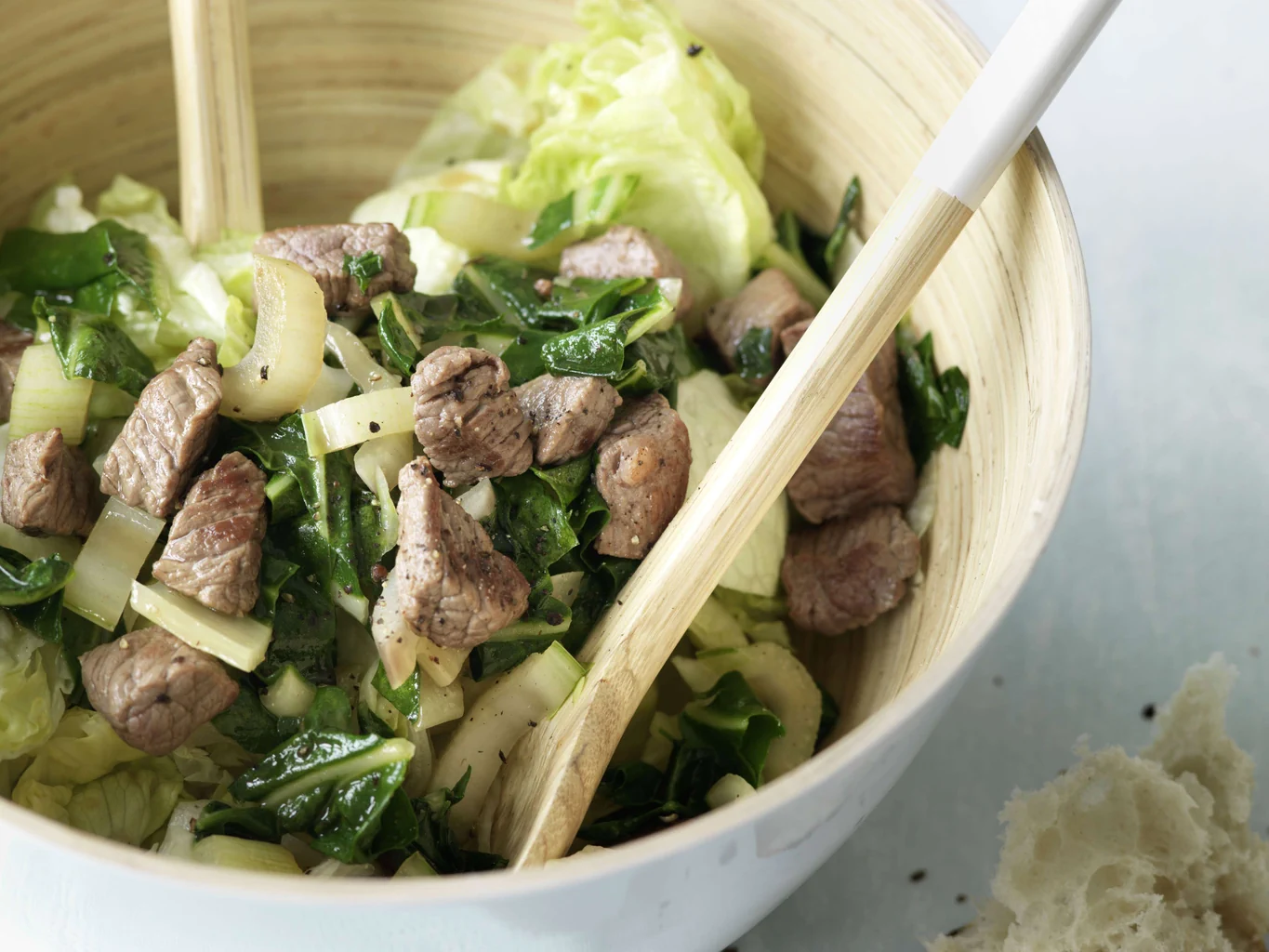 Salade de côtes de bette et de bœuf