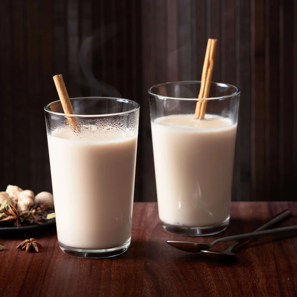 Tè speziato con latte