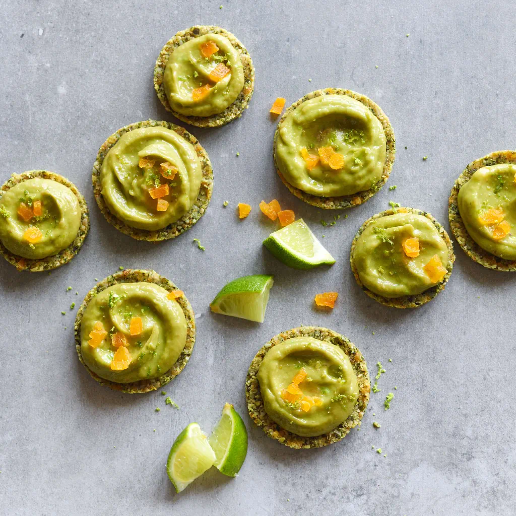 Limetten-Avocado-Törtchen