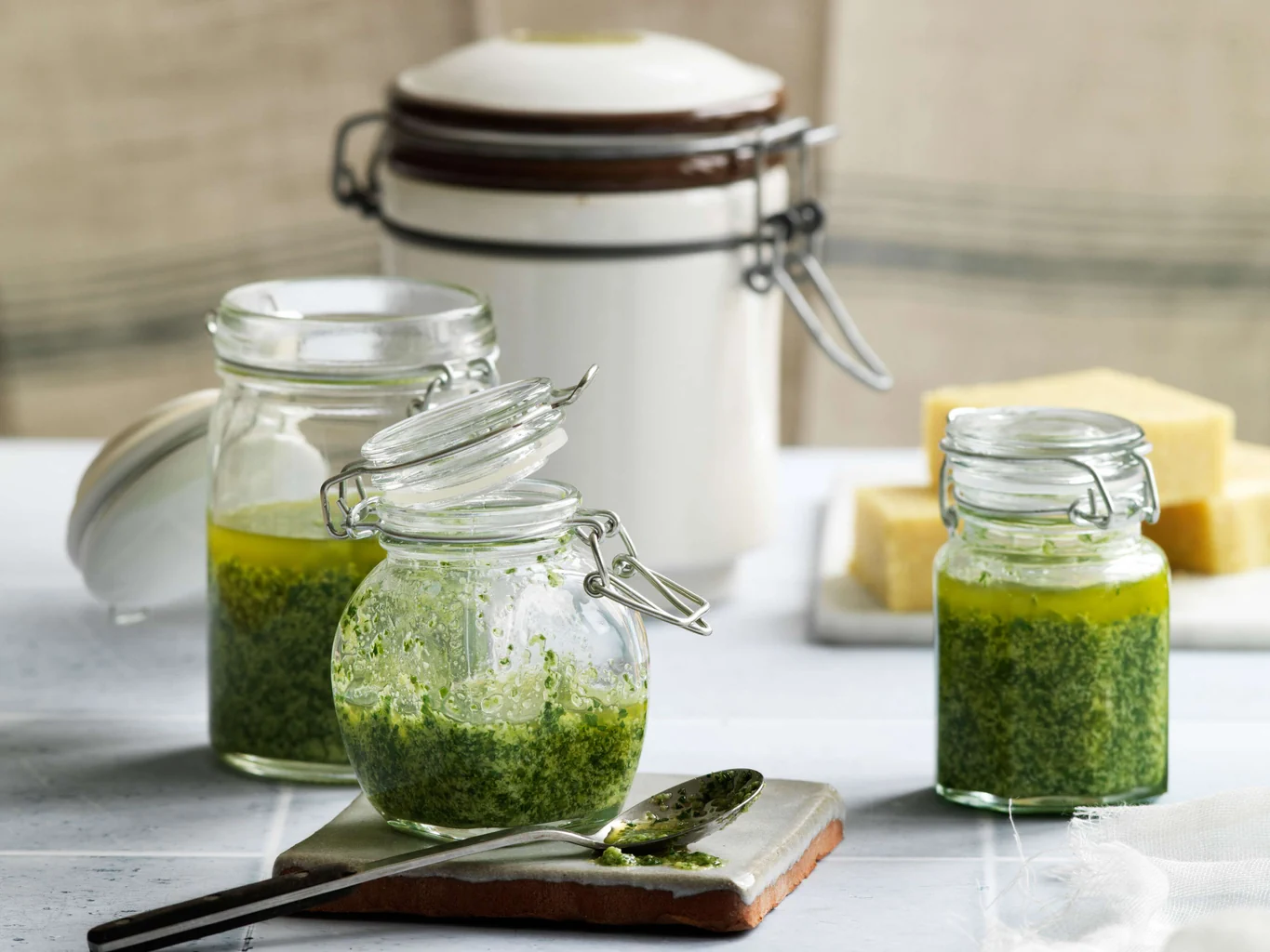 Pesto con menta e prezzemolo
