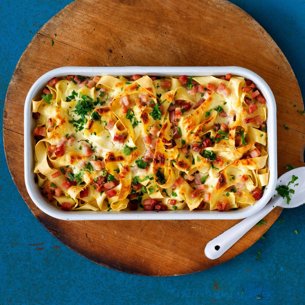 Gratin de nouilles au jambon